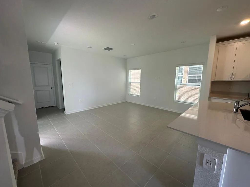 2895 Transformation Wy — Photo 4