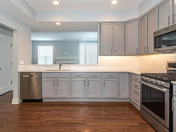 4th image of 2551 W Towne St #56-ANN
