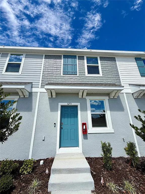 2 bed, 2.5 bath, 1100 sqft, $1,850 — Photo 1