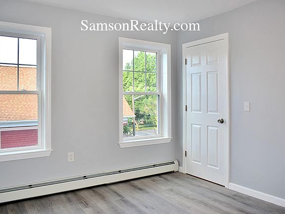 4th image of 719 Hope St Floor 3