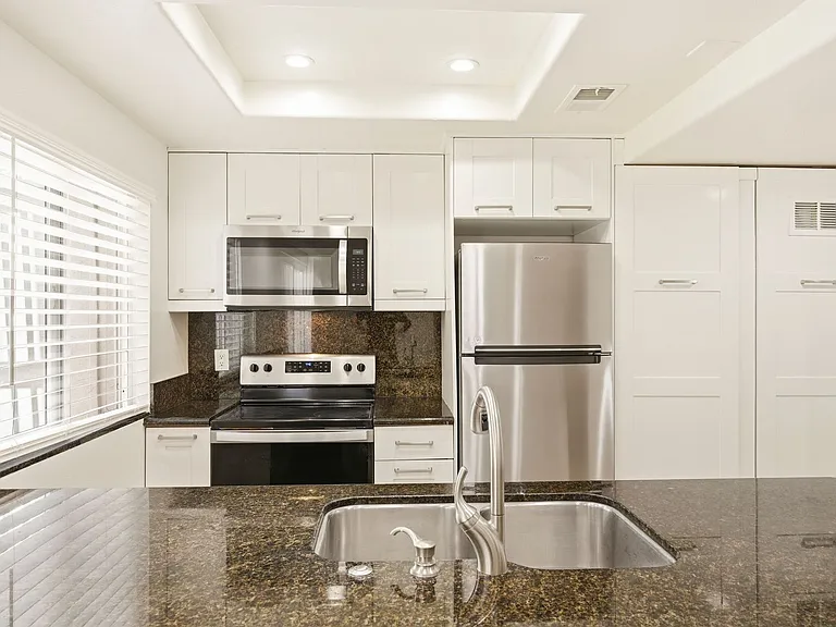 839 Del Mar Downs Rd #D — Photo 8