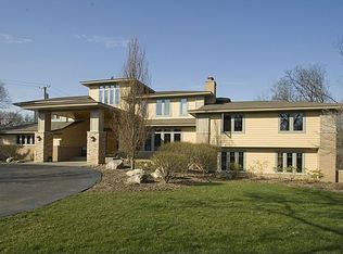 4720 Cimarron Dr, Bloomfield Hills, MI