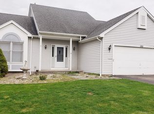 180 Sewilo Hills Dr, Rochester, NY 14622