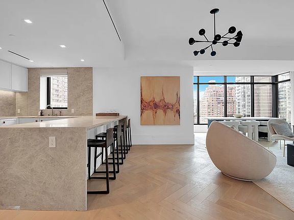 5th image of 310 E 86th St #11B