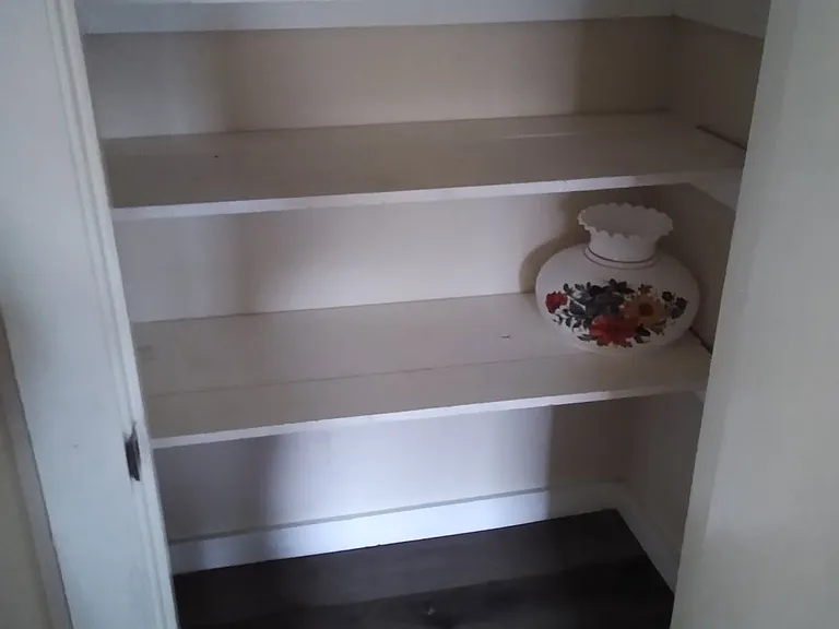 137 E Main St — Photo 10