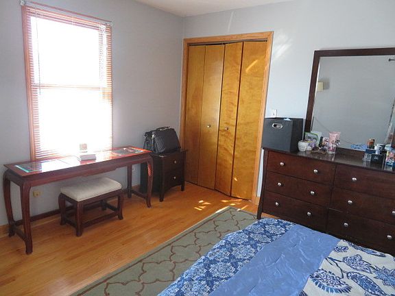 5th image of 2401 Silver Creek Dr