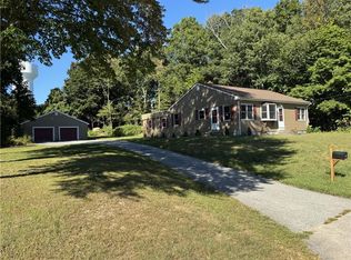 304 Getchell Ave, Woonsocket, RI 02895