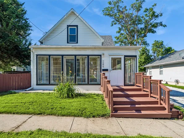 1204 Fremont St, Des Moines, IA 50316