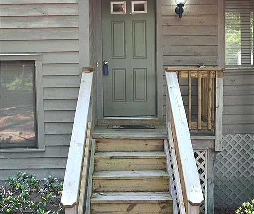 4th image of 2117 Rocky Point Ct