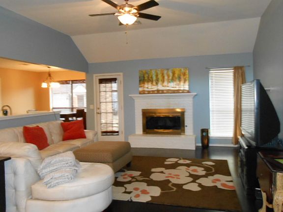 5th image of 219 S Abbey Ln