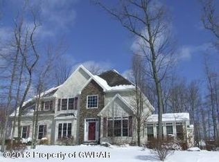 65 Fieldstone Way, Mountain Top, PA