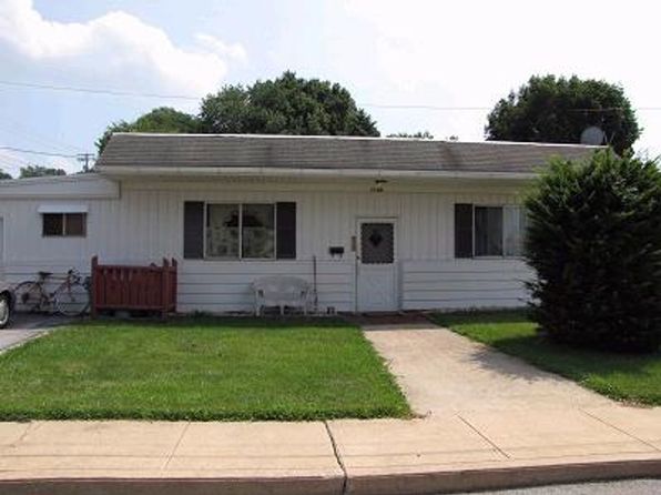 1100 Springdale Ave ROOM 1