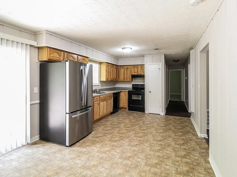 2861 Panther Ct — Photo 9