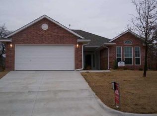 2316 Austrian Pne, Midwest City, OK 73130