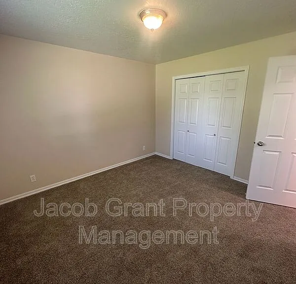 4946 Cole St #4 — Photo 12