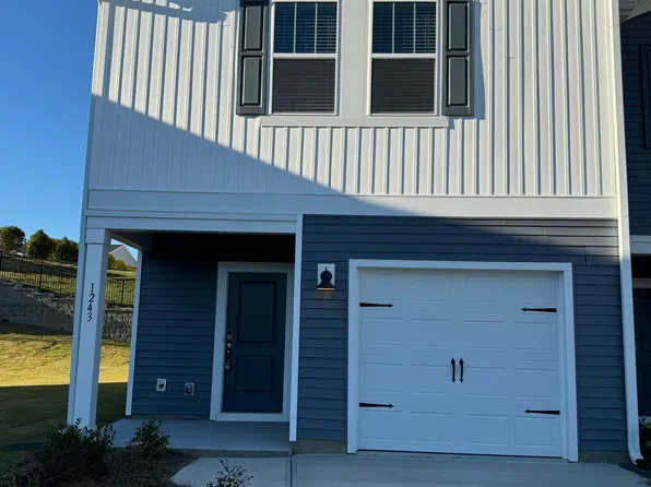 1243 Falling Acorn Ln, Concord, NC 28027