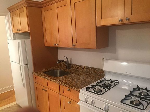 4th image of 4526 44th St APT 1B