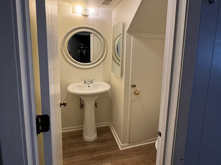 Powder room