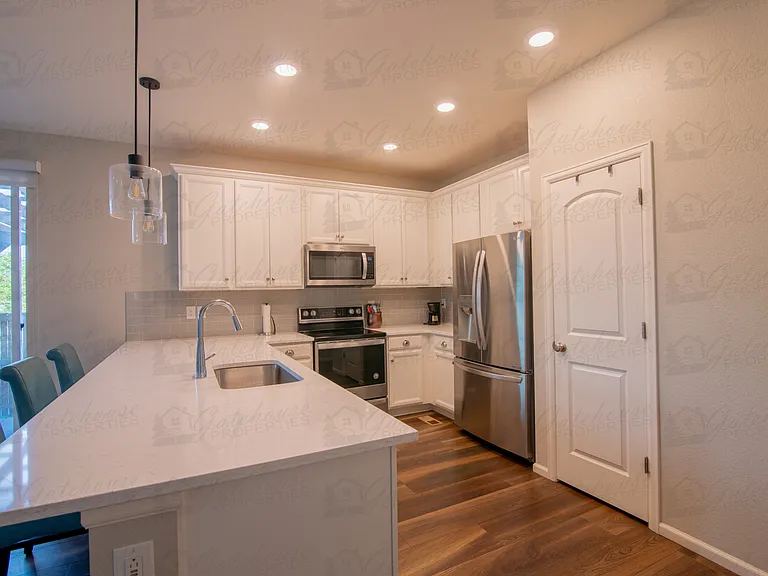 10294 E 59th Ave — Photo 12