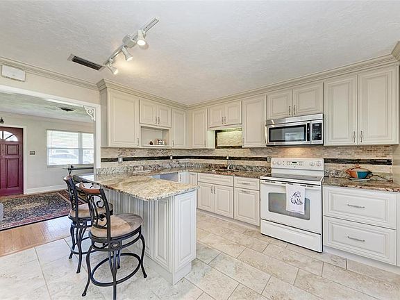 5th image of 2651 Jamaica St
