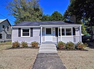 12 Arnold Rd, Worcester, MA 01607