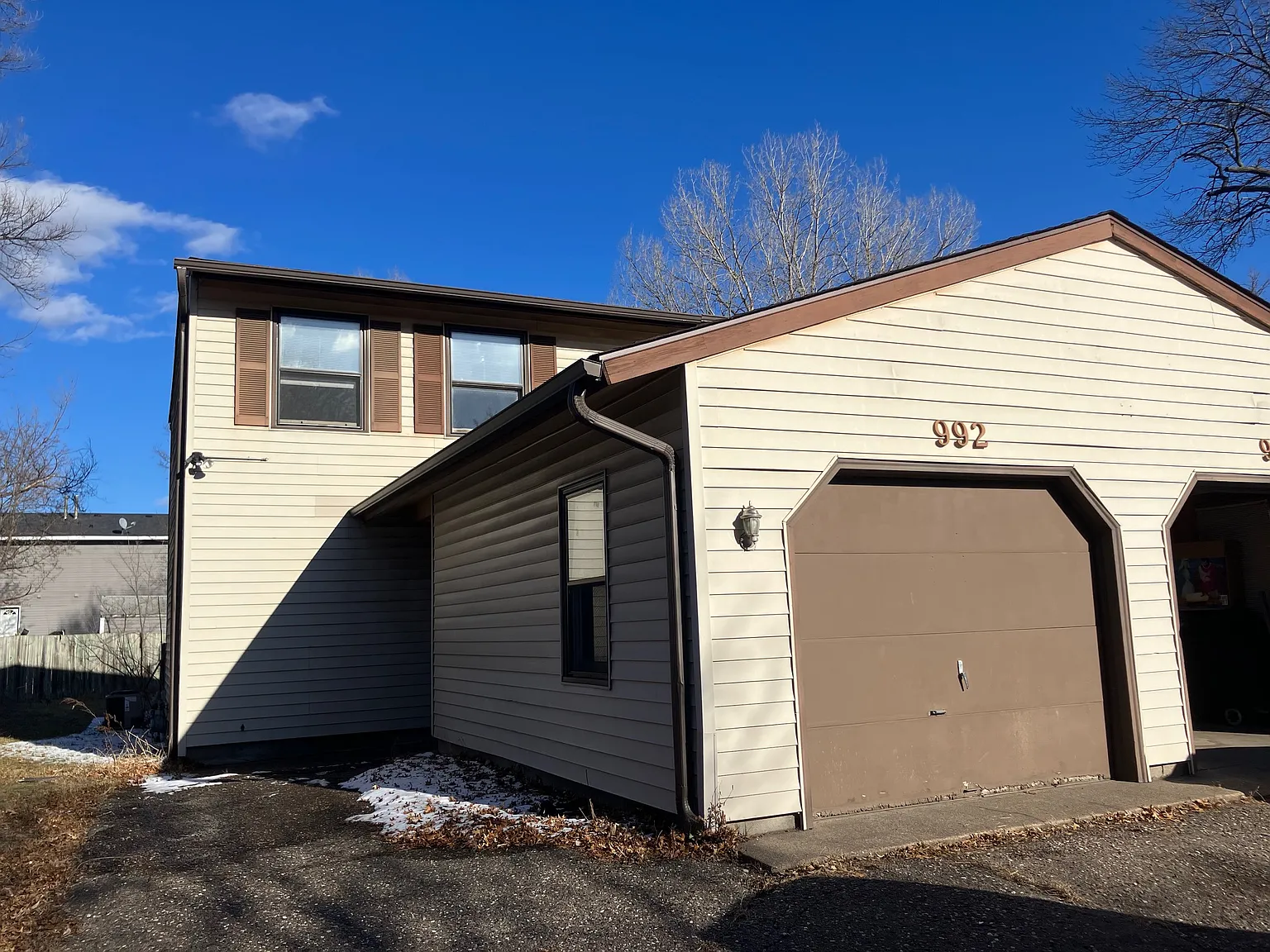 2 bed, 1.5 bath, 1040 sqft, $1,700 — Photo 2