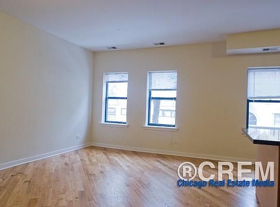 2nd image of 7605 N Bosworth Ave APT 2S