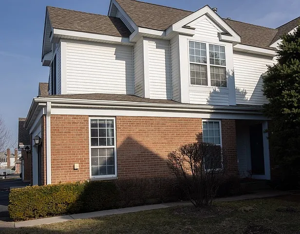 606 Citadel Dr photo 1