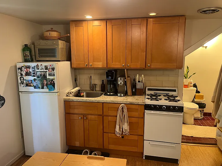 2595 Buena Vista Way #C — Photo 14