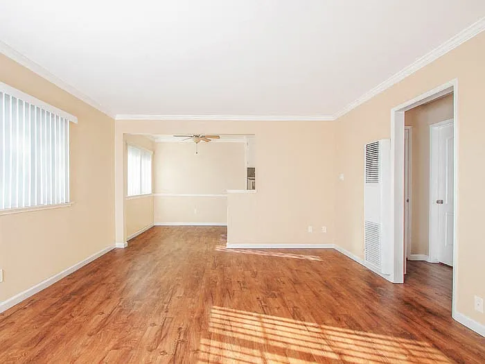 438 Ventura Avenue — Photo 4