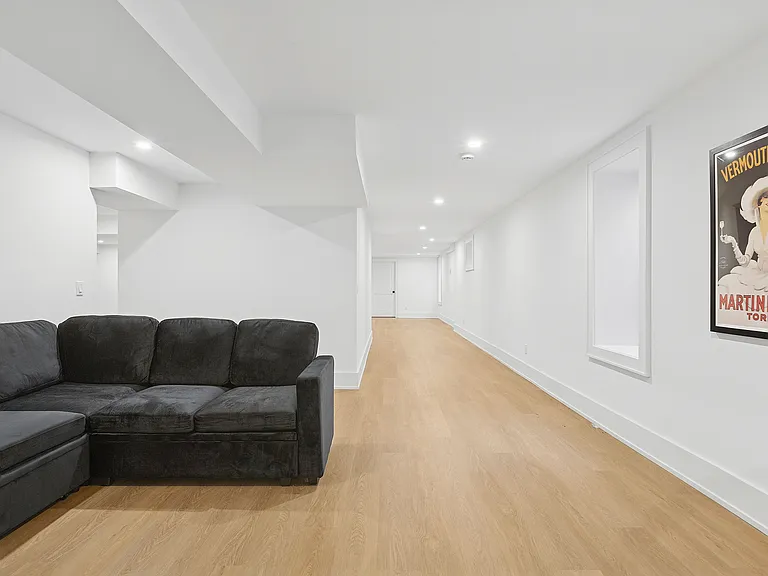 47 Hilltop Rd — Photo 23