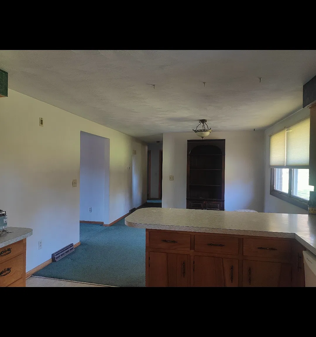 3 bed, 1595 sqft, $2,250 — Photo 4