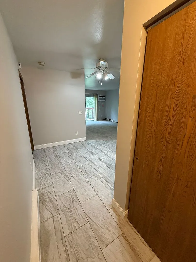 Eagle Woods Apartments — Photo 3