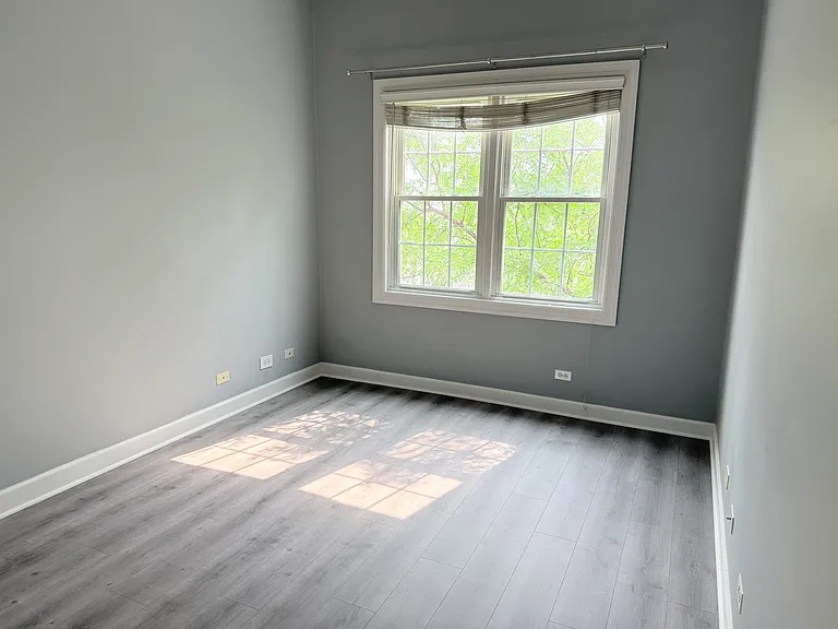 1601 W Altgeld St #3B — Photo 12