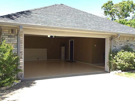 3rd image of 11633 Pine Creek Ct