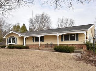 N6600 Cedar Valley Rd, Fredonia, WI 53021