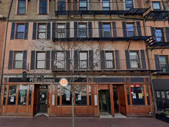 226 Cambridge St #5, Boston, MA 02114