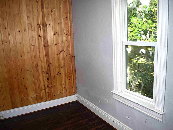 4th image of 1640 COLLEGE AVENUE
