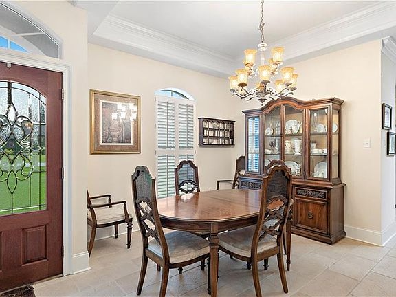 5th image of 243 Kingsland Dr