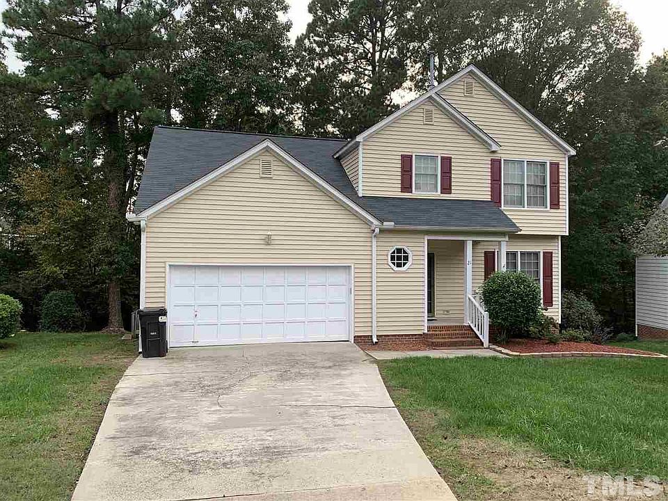 2nd image of 21 Porters Glen Pl