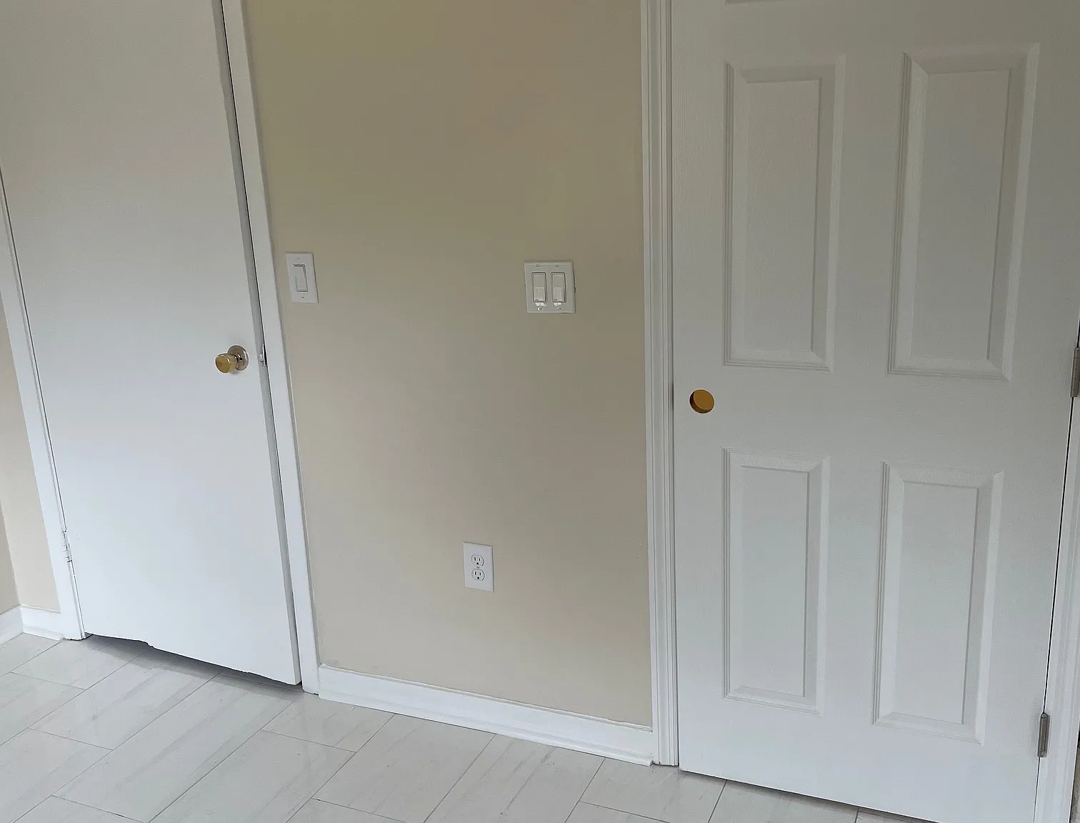 4 bed, 882 sqft, $1,900 — Photo 4
