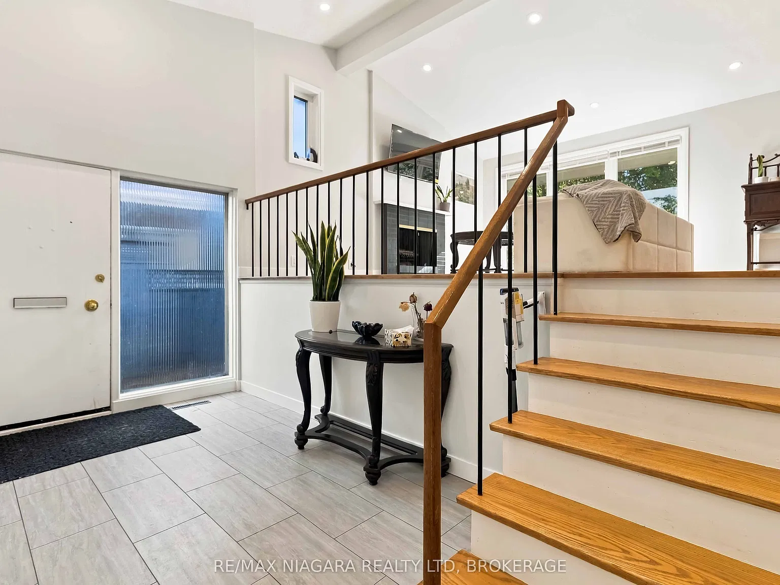 3 bed, $3,100 — Photo 4