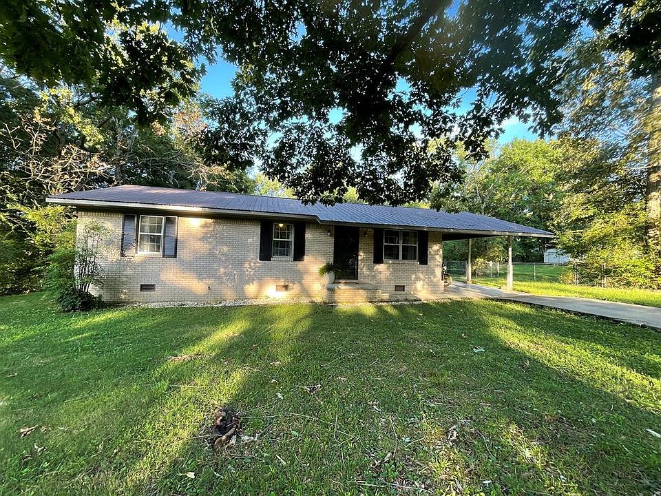 1st image of 636 Charger Dr