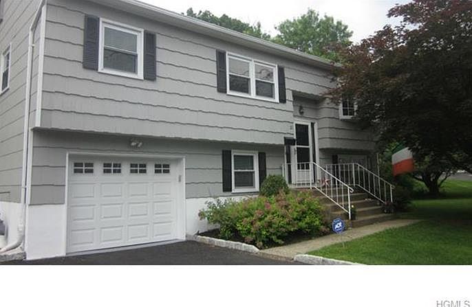 1st image of 21 Sullivan Dr