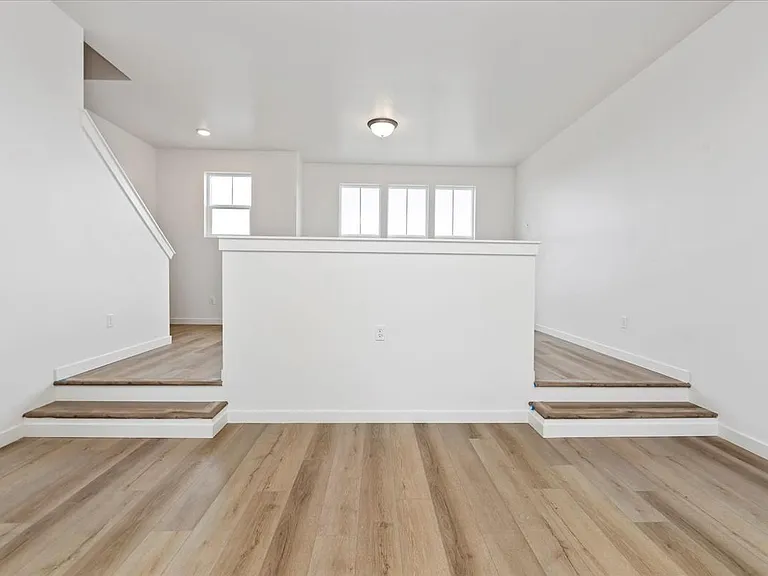 1630 N Mumbarto Ln — Photo 6