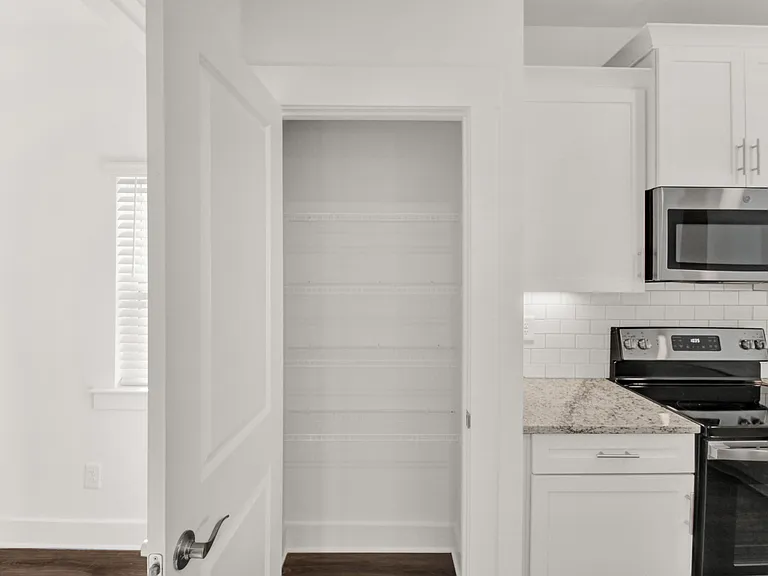 3018 Orangery Dr — Photo 15