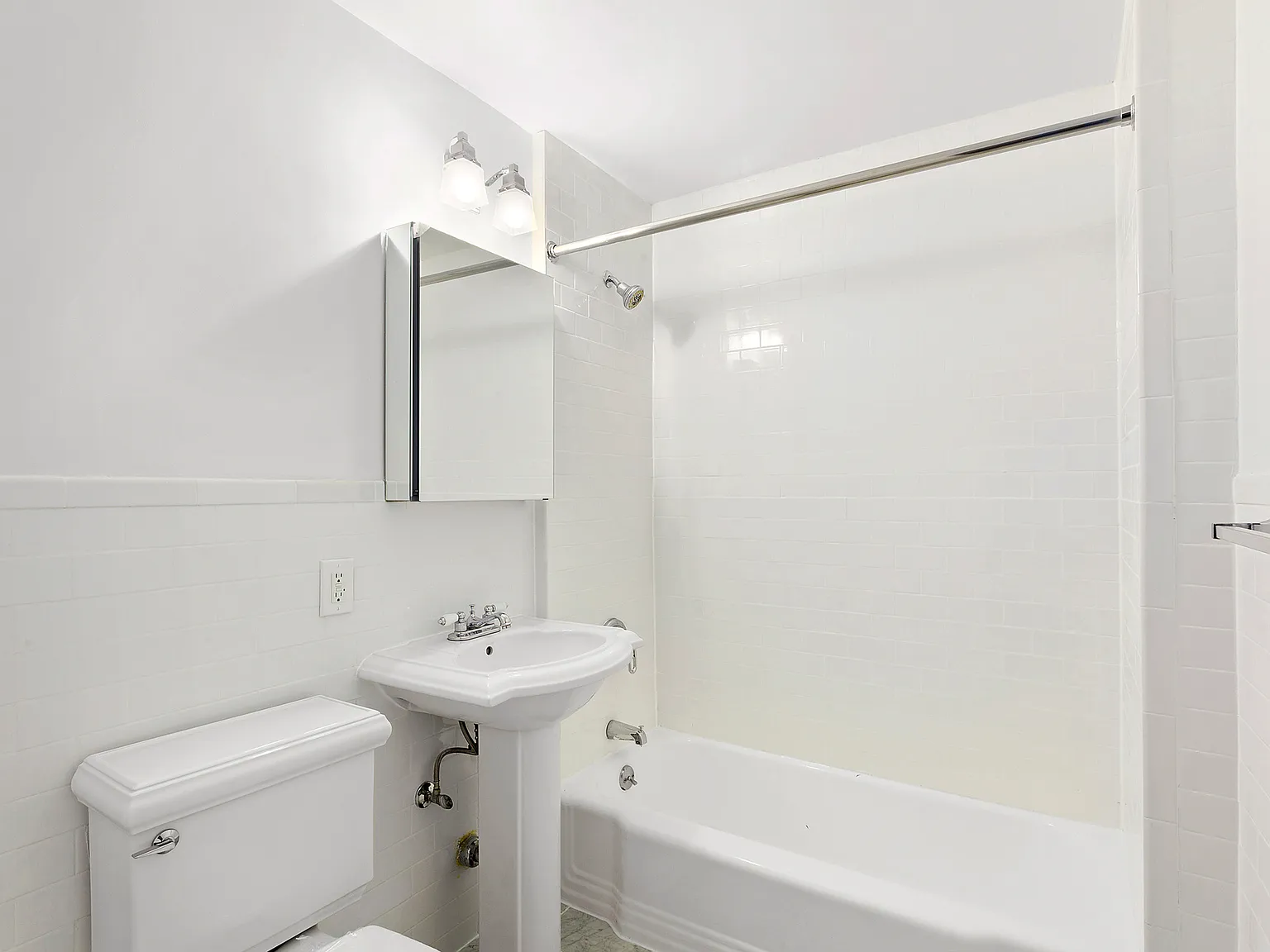 404 East 88th Street — Photo 4