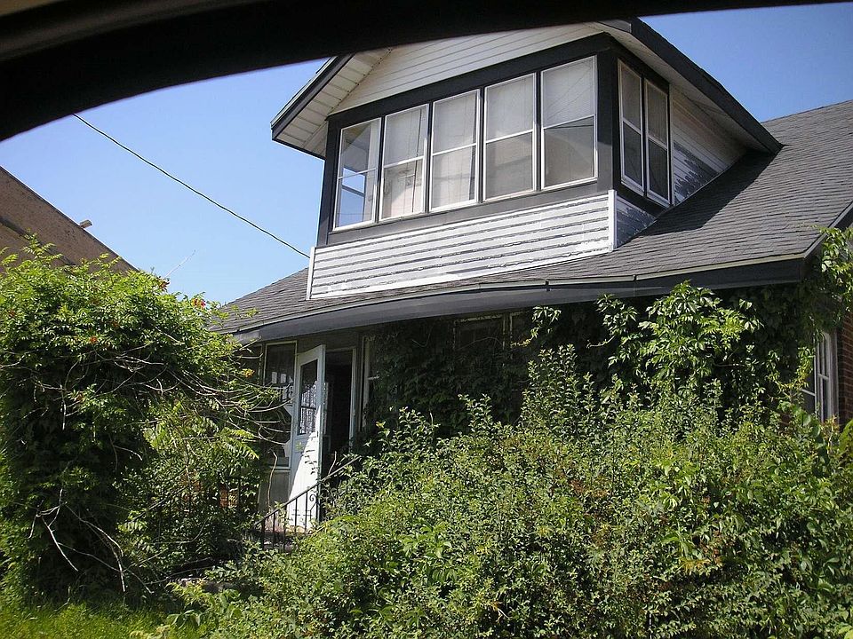2nd image of 3214 Roosevelt Rd