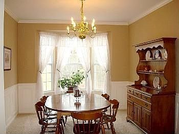5th image of 273 Berkshire Ln