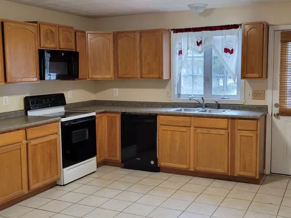 327 Lockwood St Unit 4, Providence, RI 02907